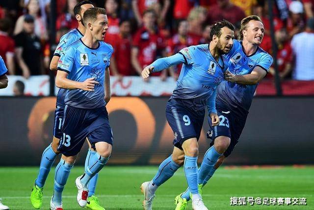 国足小将逆转阿森纳，16岁前锋一战成名，或将成新传奇？
